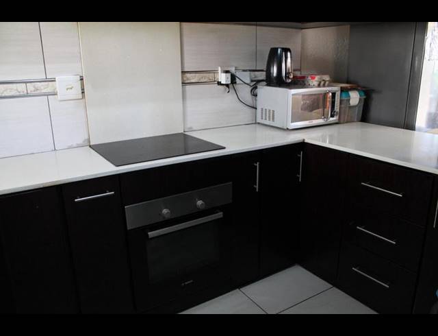 2 BEDROOM APARTMENT FOR SALE IN EDEN GLEN